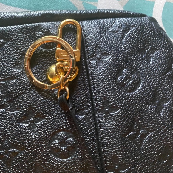 Louis Vuitton Black Empreinte Artsy Shoulder Bag - Picture 4 of 13